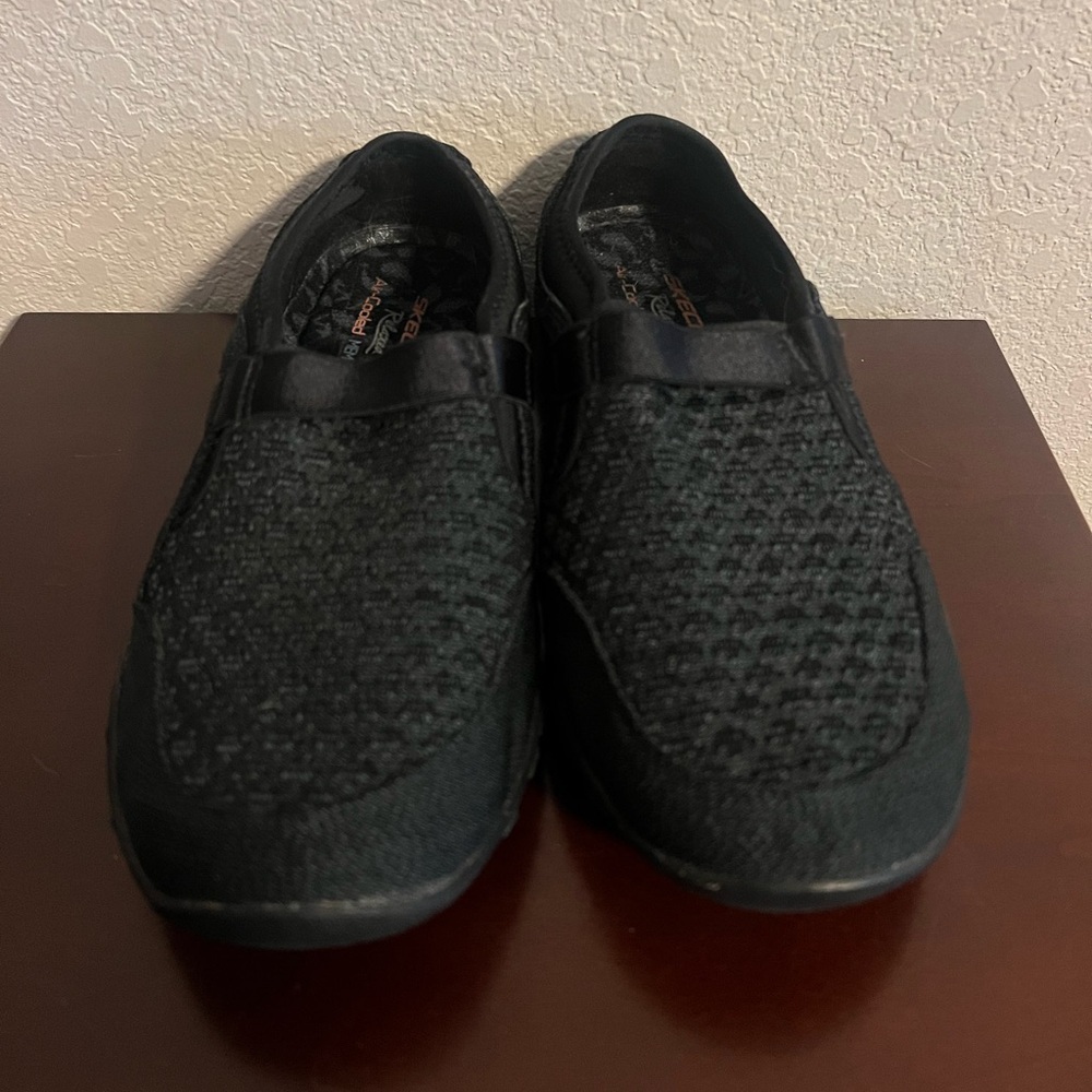 Skechers Women's Black Slip-On Knit Flats